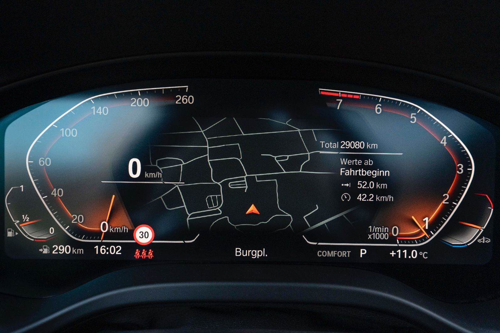 Fahrzeugabbildung BMW X3 xDrive30i HUD LED HIFI KAM NAV PANO SITZH