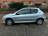 Peugeot 206 JBL Version, mit neuem TÜV - Peugeot 206 JBL mit Benzin-Antrieb