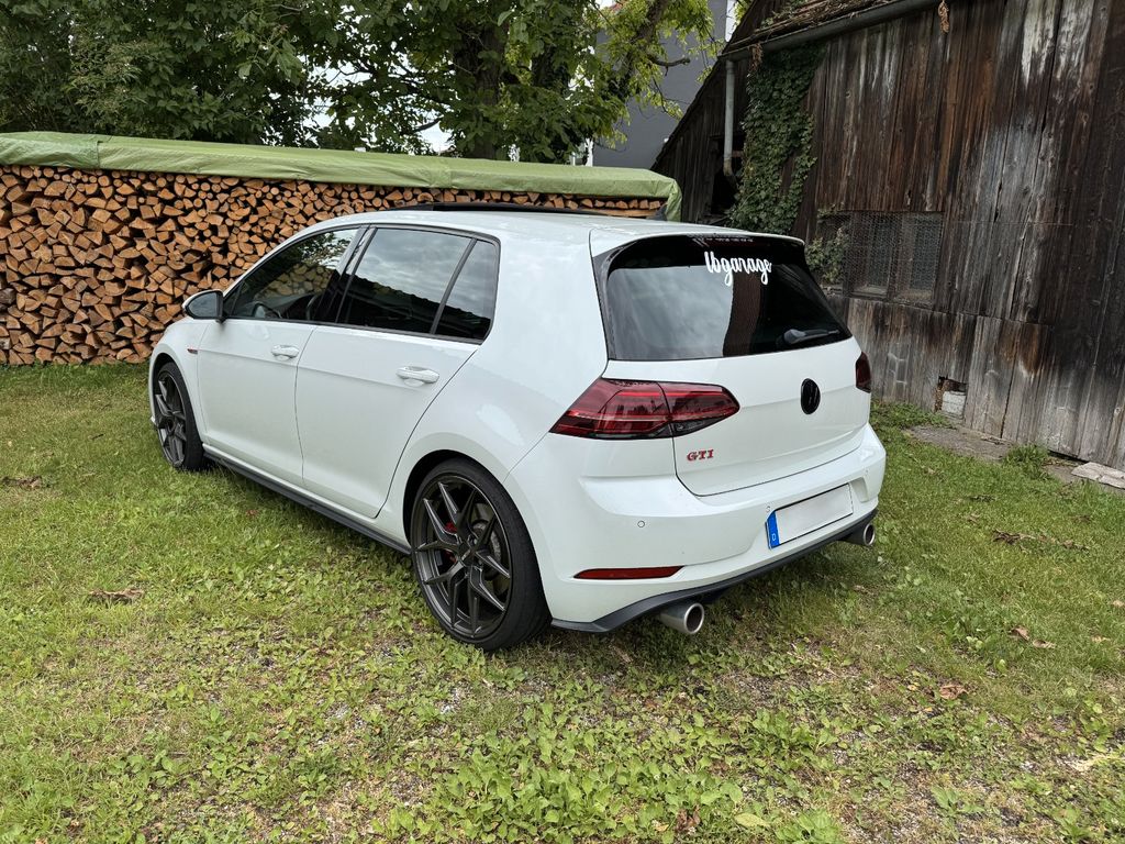 Image of Volkswagen Golf
