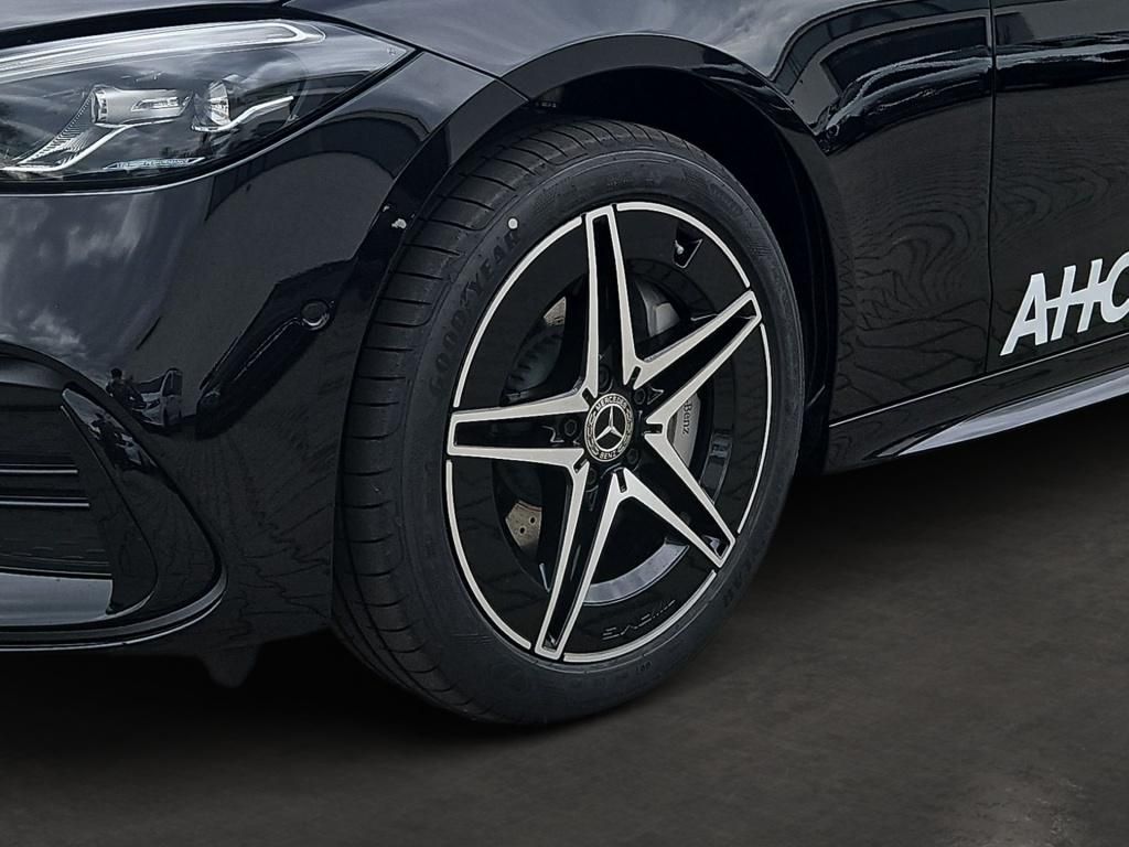 Fahrzeugabbildung Mercedes-Benz C 300 e T-Modell mit EQ Hybrid Technologie PDC