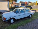 Mercedes-Benz Mercedes Benz W123 230E aus 2. hand - Mercedes-Benz 230 in Bremen