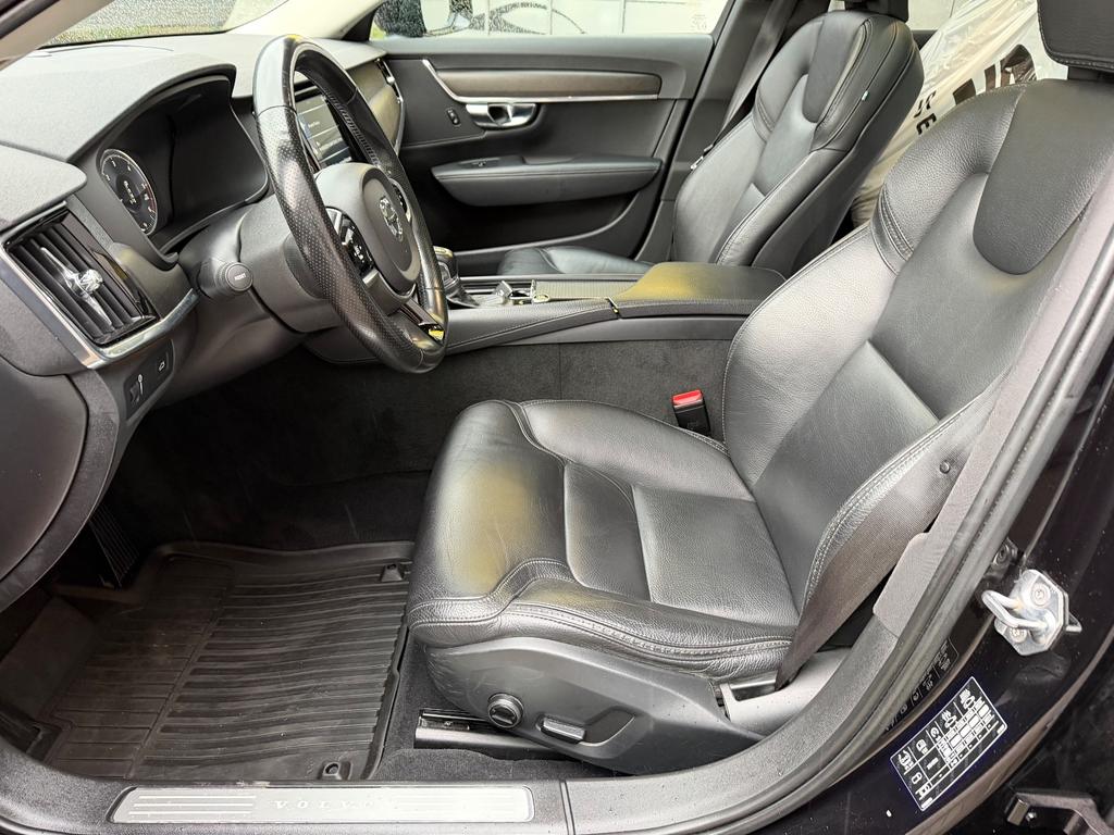 Volvo V90 Cross Country