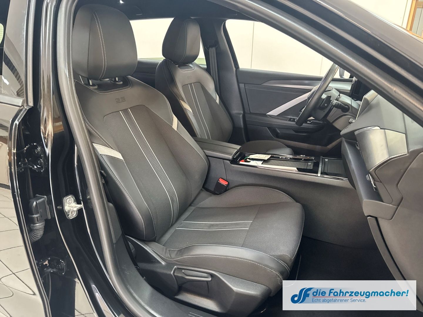 Fahrzeugabbildung Opel Astra L Sports Tourer GS Line Digi Co 360 LED A