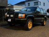 Jeep Grand Cherokee 5.2i  - Jeep Grand Cherokee mit Benzin-Antrieb: Geländewagen, 5.2