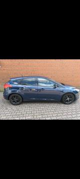 Ford Focus 2015 Eco  Top Zustand, Vollaus... - Ford Focus: 201