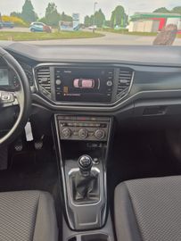 Volkswagen T-Roc - 7