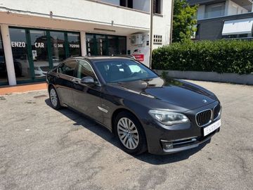 BMW 730 - 4