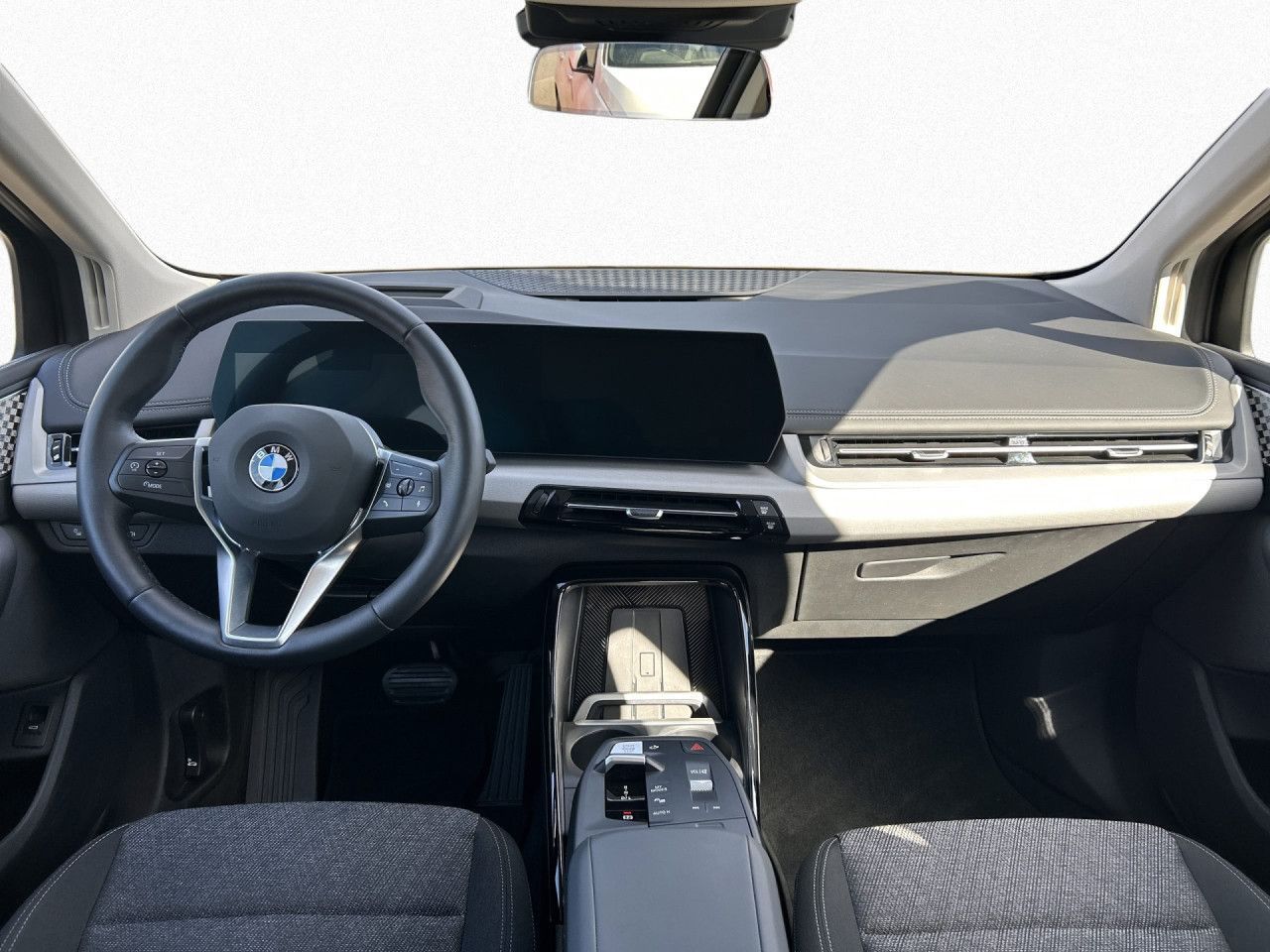 BMW 218 Active Tourer - Bild 16