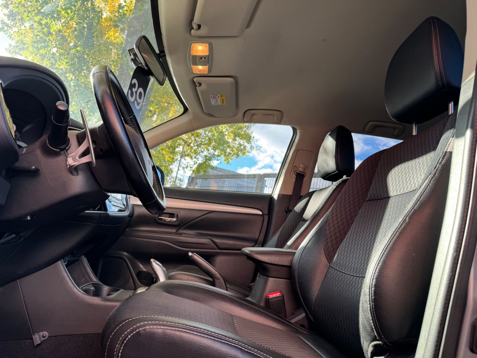 Fahrzeugabbildung Mitsubishi Outlander PHEV Intense 4WD*KEYLESS*KAMERA