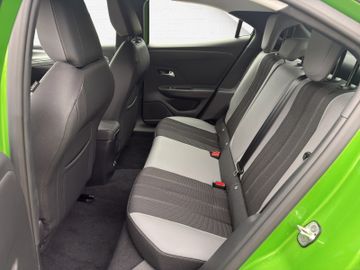 Fotografie 13 des Opel Mokka-e Elegance Kamera LED Sitzheizung 3-phasig