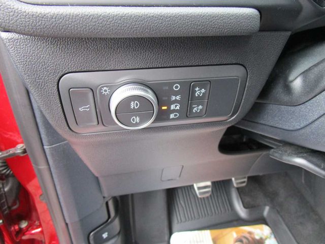 Kuga 1.5 EB ST-LINE X/Pano/TWA/RFK/B&OHead up/SH