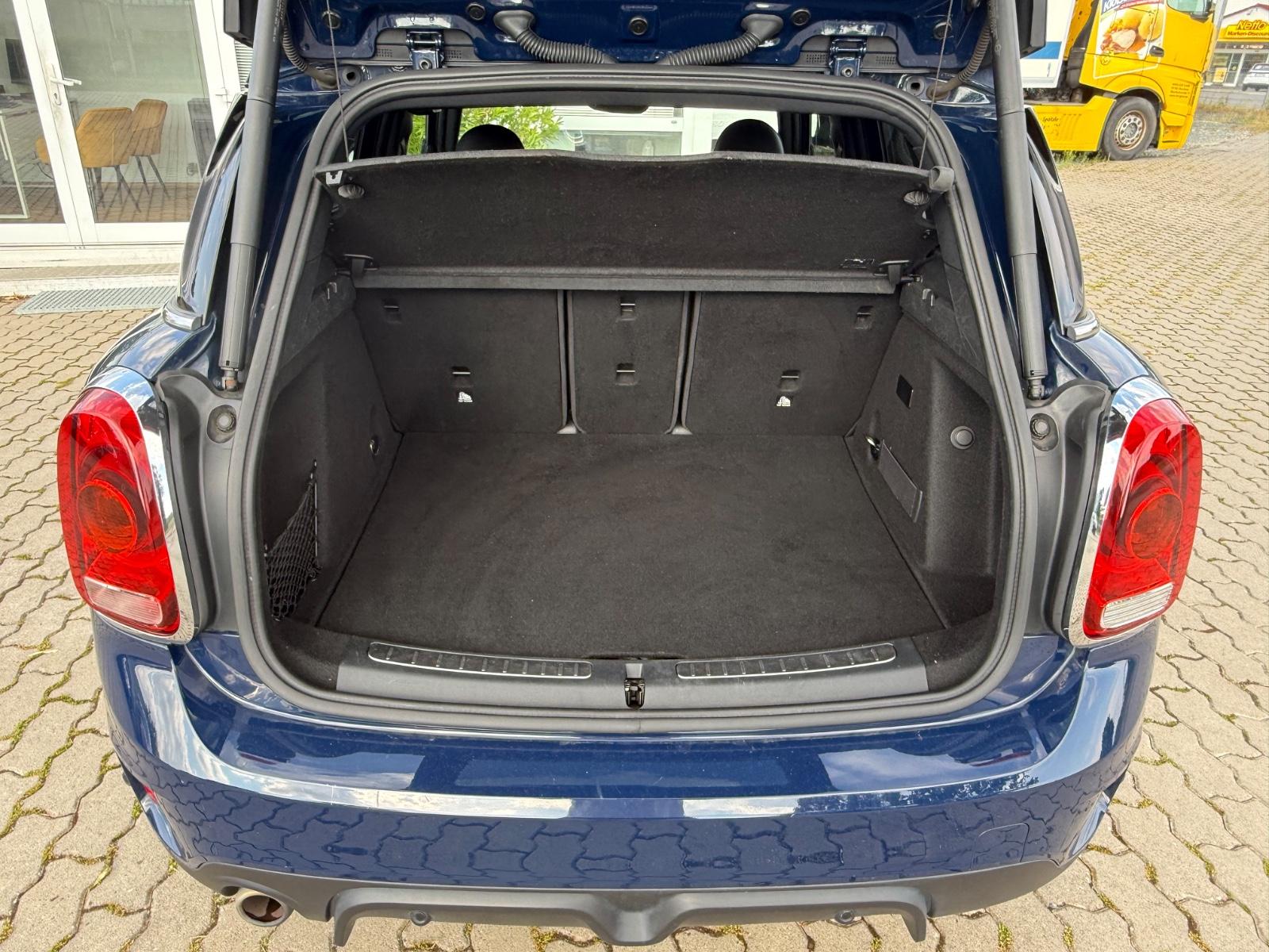 MINI Countryman Cooper SE ALL4 JCW*LED*Navi*Panorama*