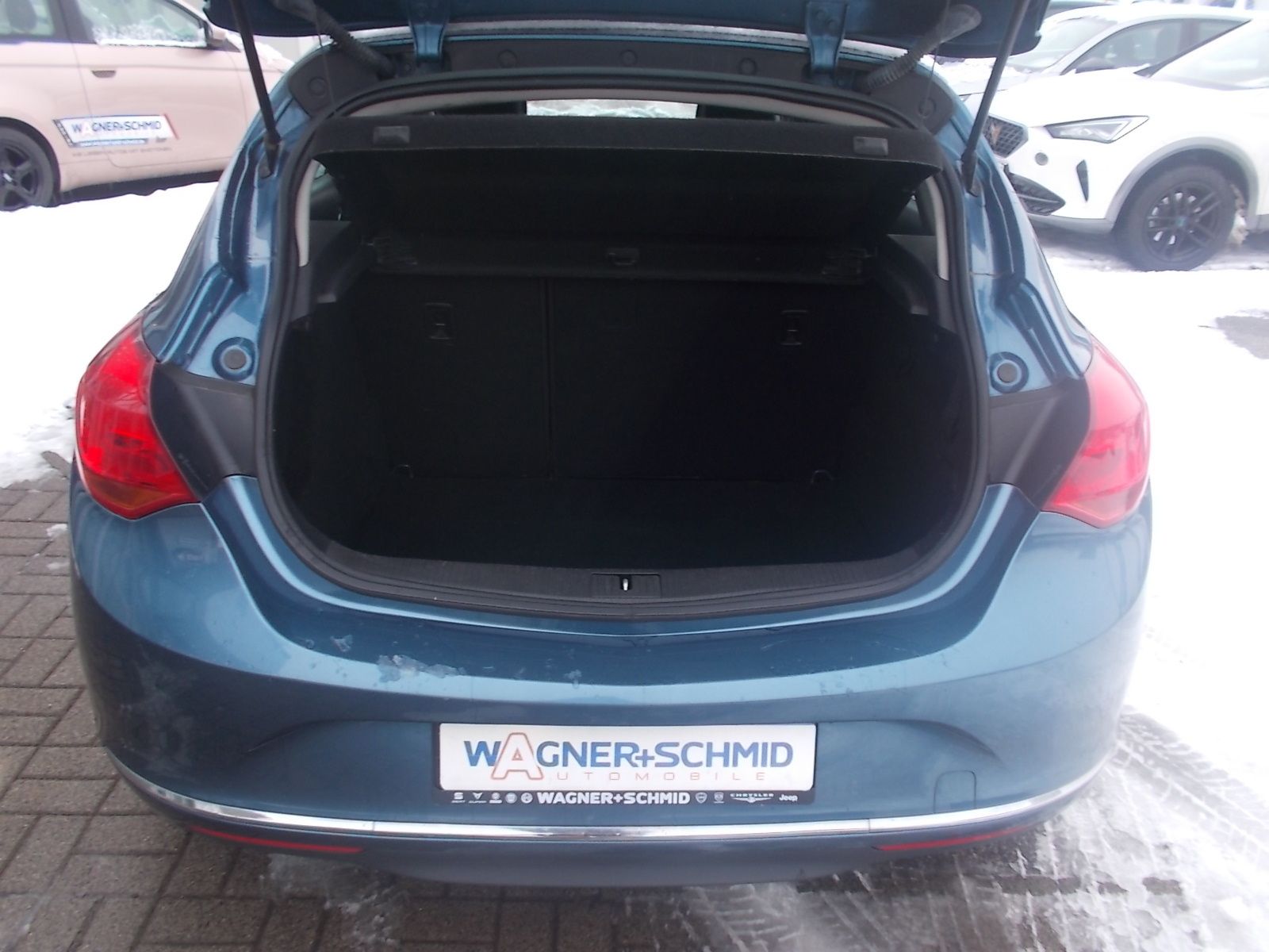 Fahrzeugabbildung Opel Astra J 1.6 Selection