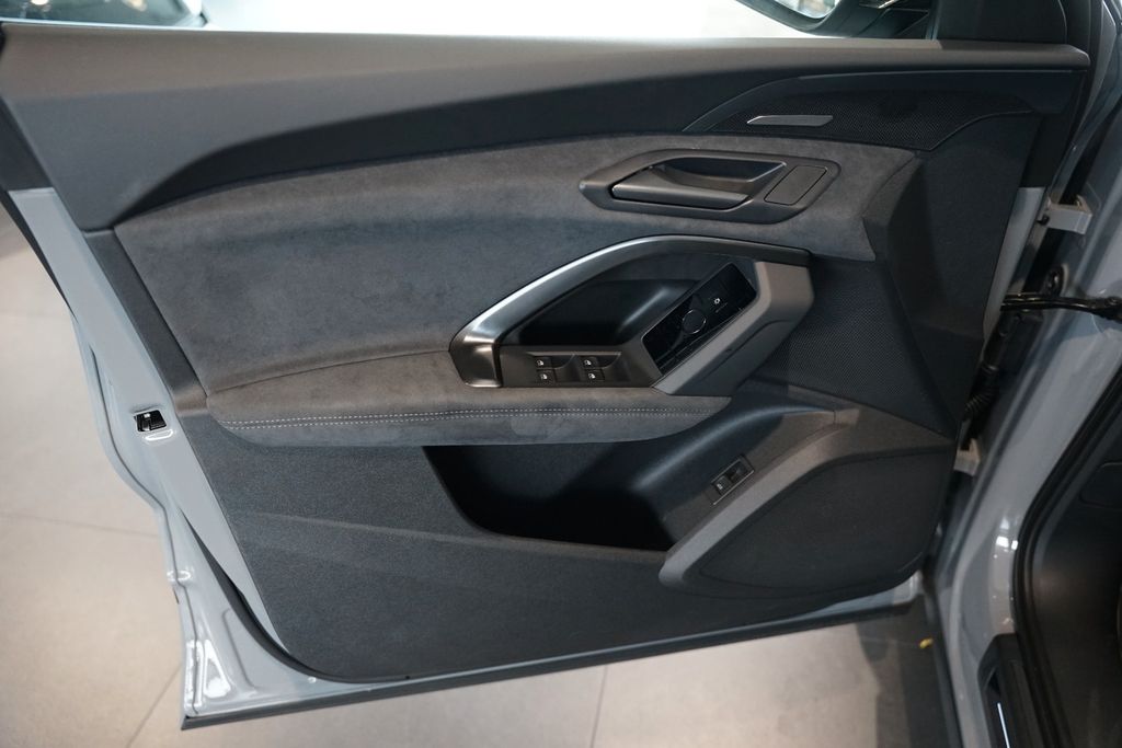 AUDI SQ5 Sportback TFSI | Pano | Carbon | Tech pro AUDI SQ5 Sportback TFSI | Pano | Carbon | Tech pro