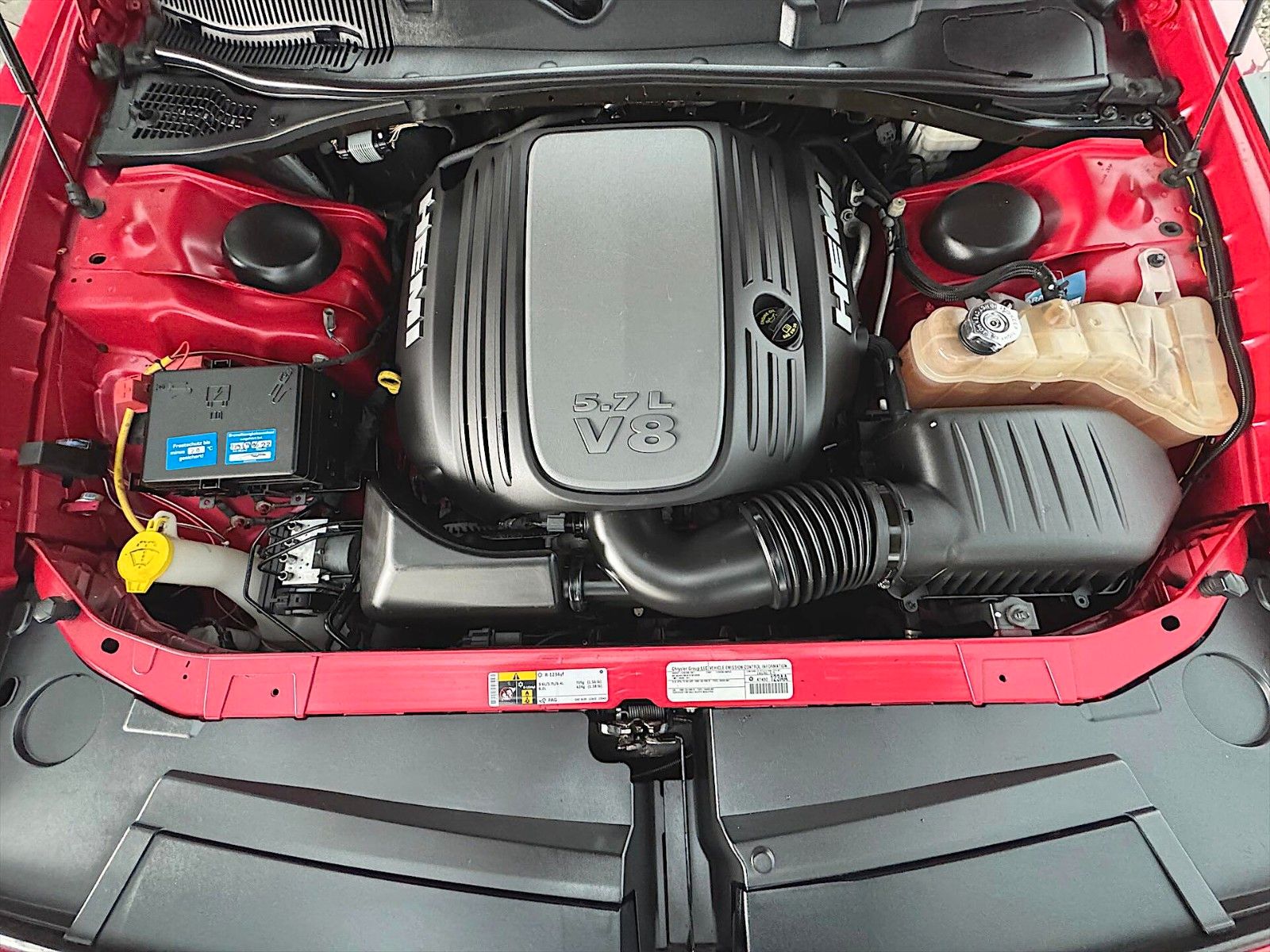 Fahrzeugabbildung Dodge Challenger 5.7 V8 R/T+ Performance RED DEVIL