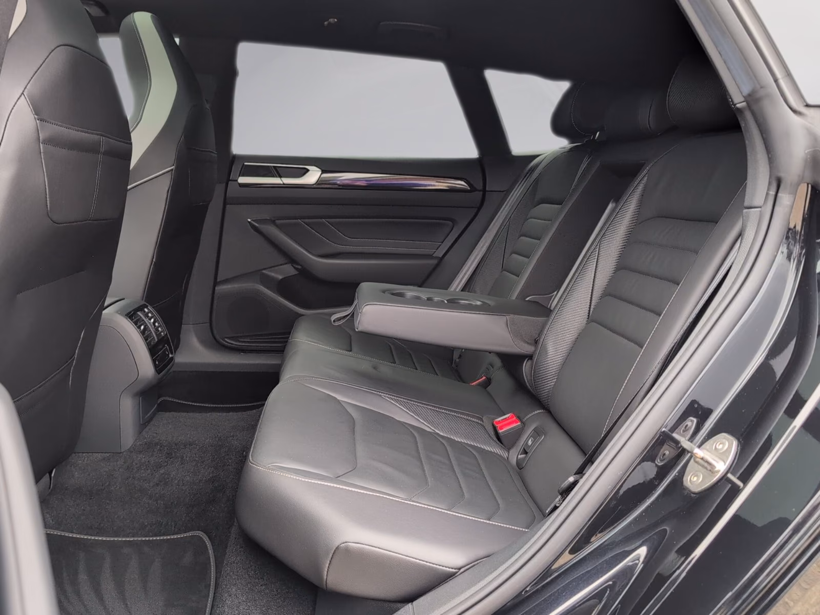 Volkswagen Arteon 2.0 TDI R-LINE MATRIX PANO AHK StHz NAPPA, миниатюра 18