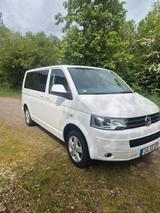 Volkswagen VW T5 Caravelle DSG Standheizung Camper 8-Sitzer - Volkswagen T5 Caravelle: Weiß