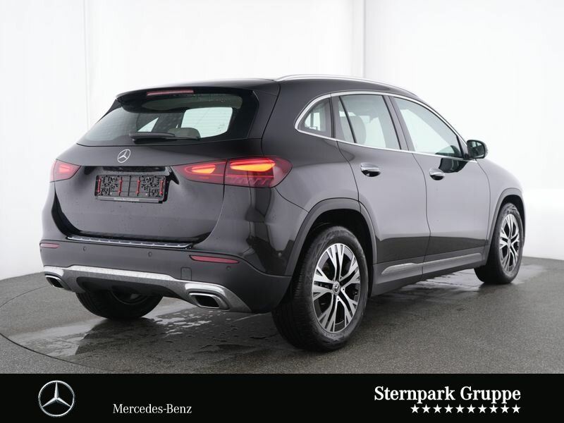 Mercedes-Benz GLA 180 Burmester+Distronic+360°+TotwinkelNavi foto 3