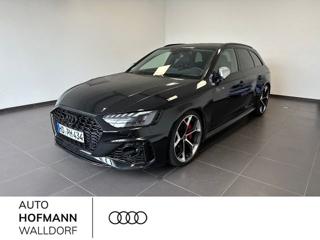 Audi RS 4 Avant tipt. Competition Plus Schalensitze