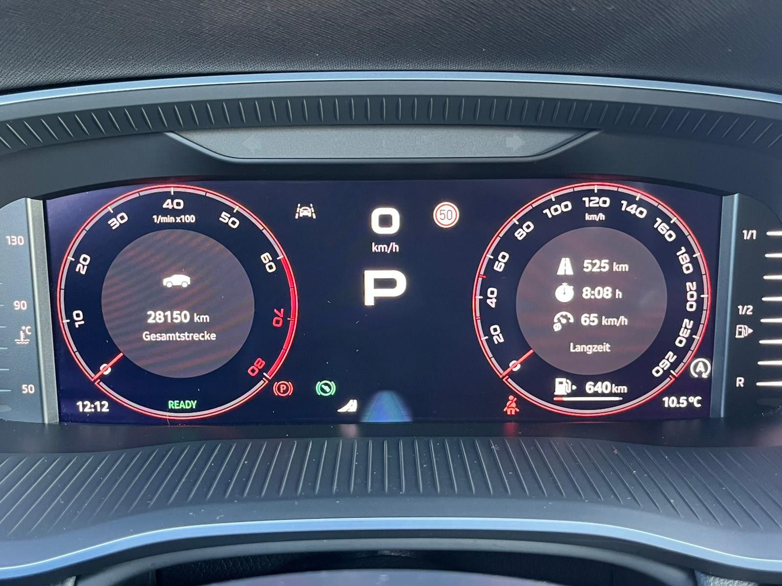 Fahrzeugabbildung SKODA Octavia 1.5 DSG Sportline PANO*MATRIX*AHK*5J.GAR