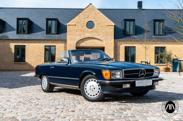 Mercedes-Benz 560 SL