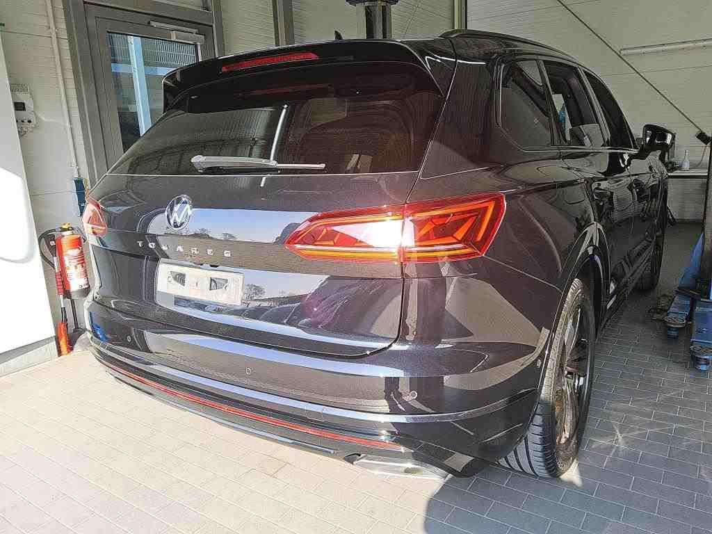 Fahrzeugabbildung Volkswagen Touareg TDI R-Line 4M Standhzg. Matrix AHK Navi