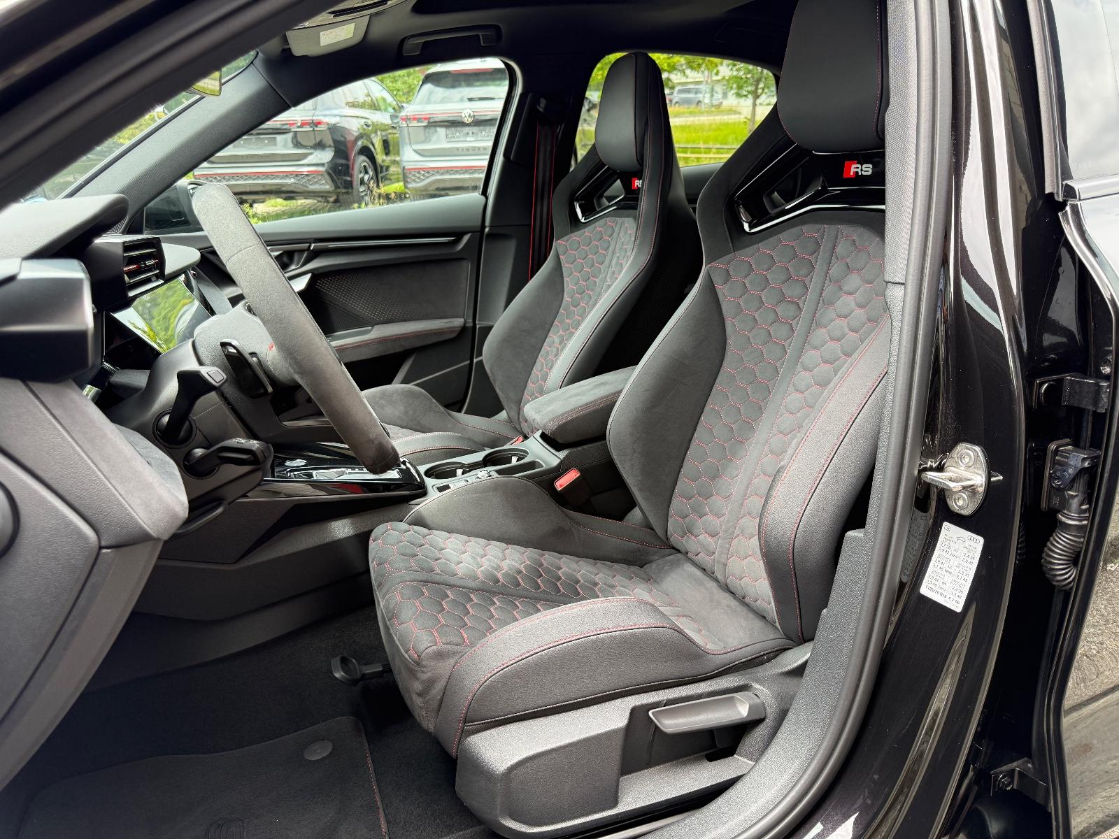 Audi RS 3 Limousine/Individual/Schalensitz/Pano/Sport – 10