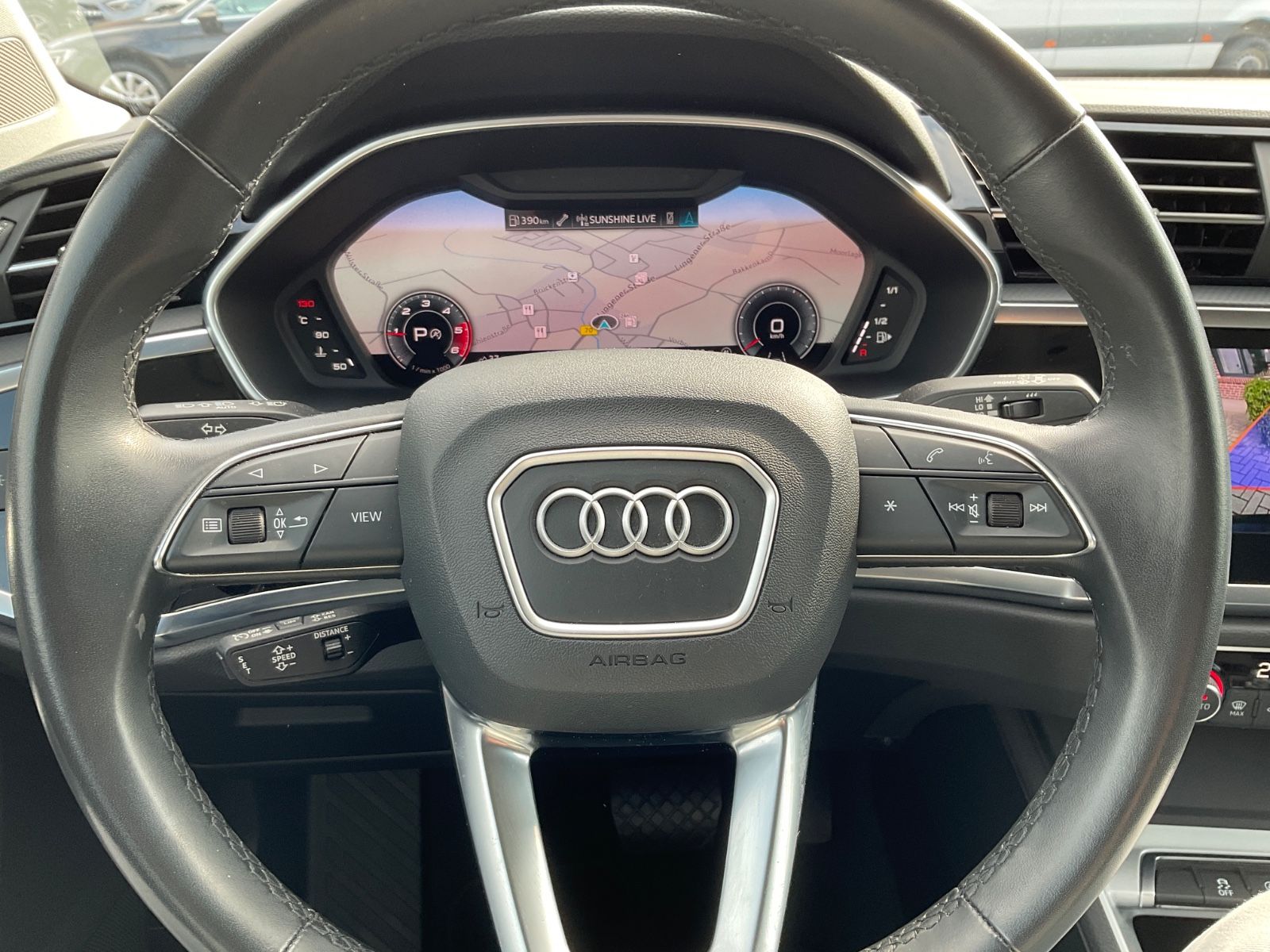 Fahrzeugabbildung Audi Q3 35 TDI S tronic,AHK,Kamera,GJR,LED