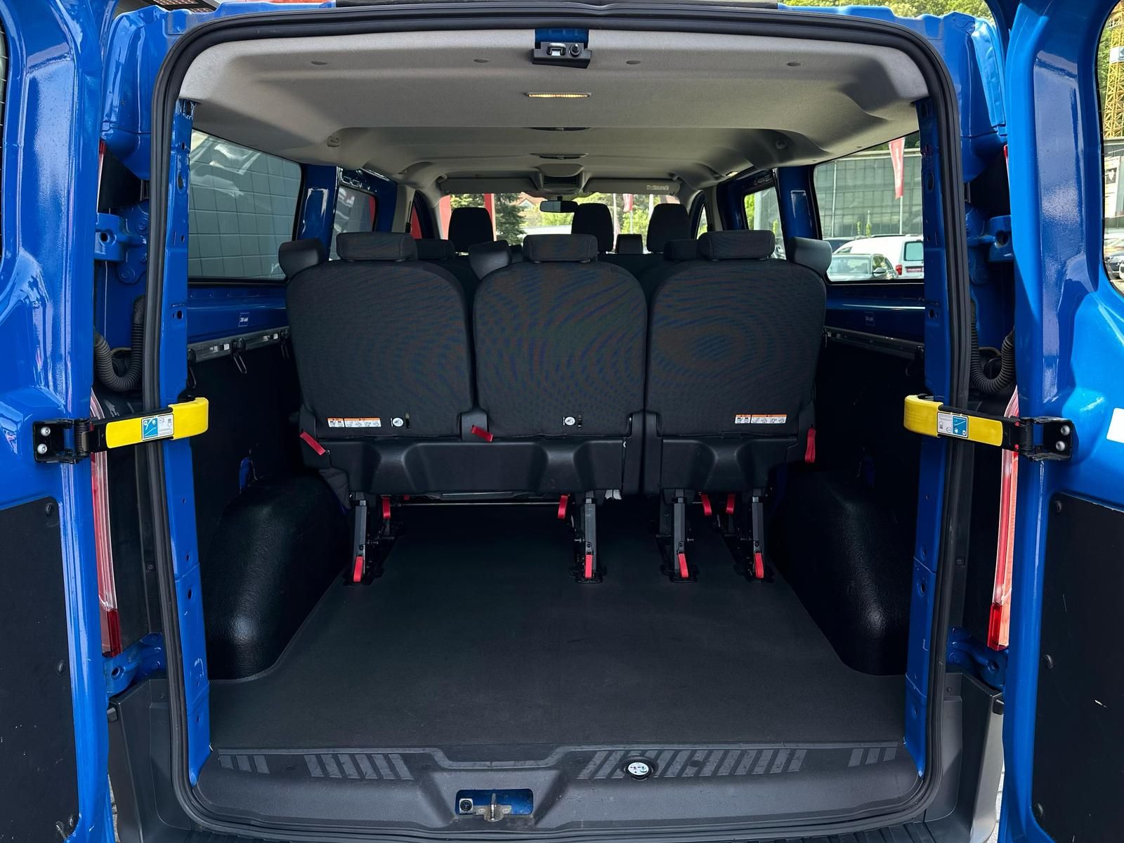 FORD Transit Custom 2.2TDCi L2 Trend AHK#9SITZER#MWST - Image 7