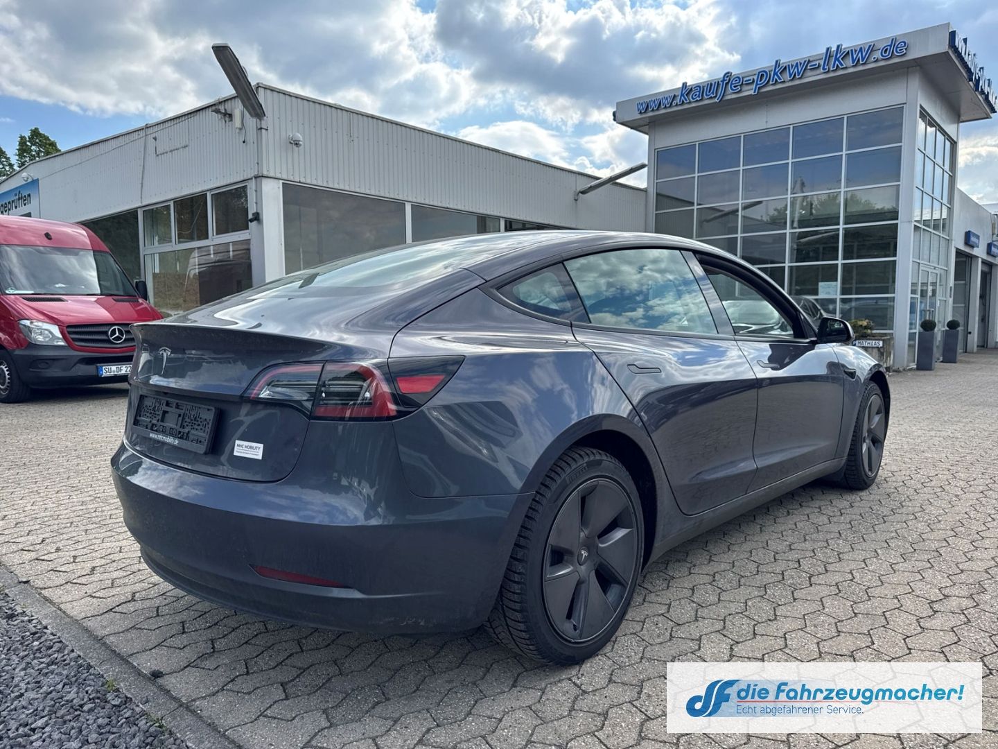 Fahrzeugabbildung Tesla Model 3 RWD Soundsystem ACC El. Heckklap.*UNFALL