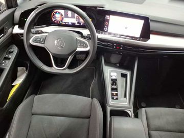 Volkswagen Golf - 10