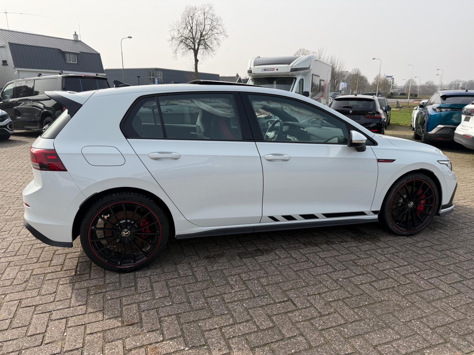 Volkswagen Golf VIII Lim. GTI Clubsport  DSG  221  Kw