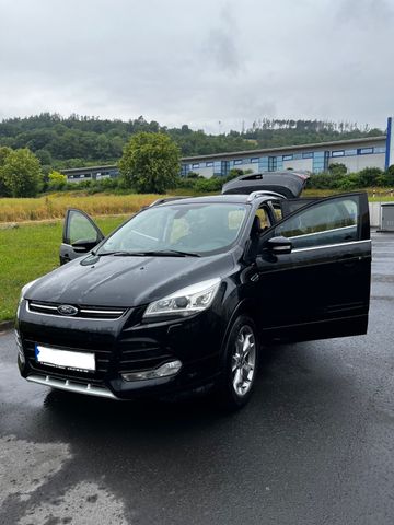 Ford Kuga 2,0 TDCi 4x4 132kW Titanium Titanium