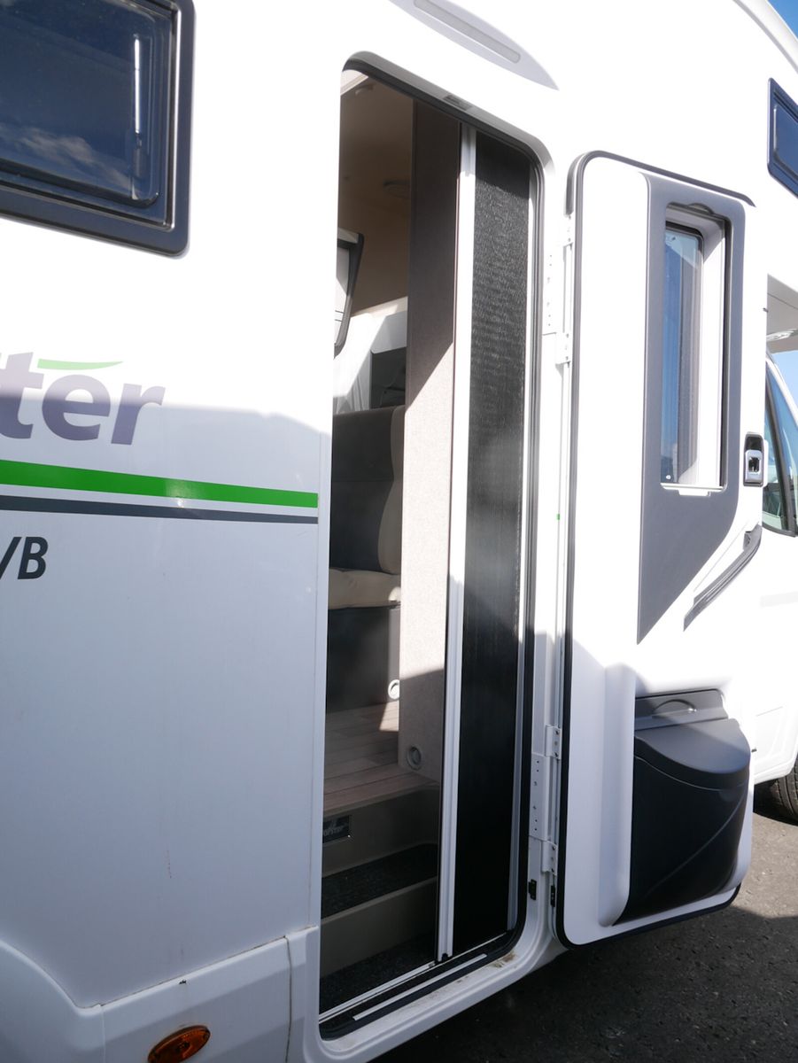 Fahrzeugabbildung Forster A FA699DVB 10970,- EUR Sondernachlass / 165 PS