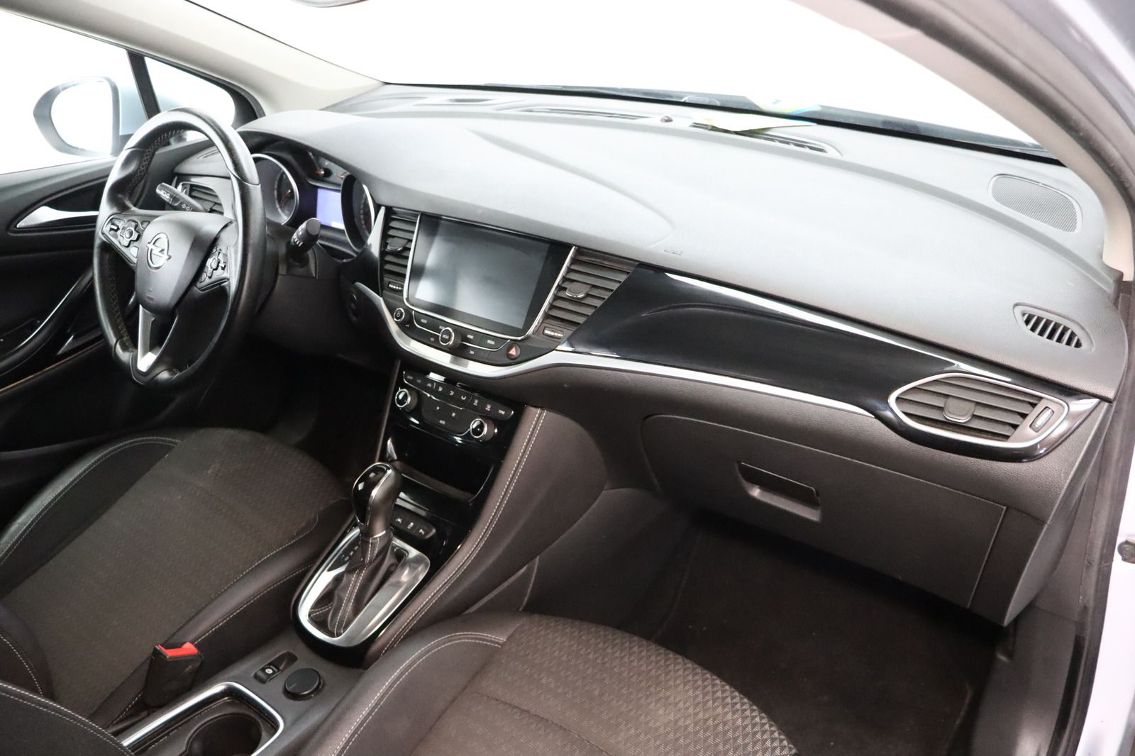 Fahrzeugabbildung Opel Astra K Sports Tourer * Navi * HU/AU neu *