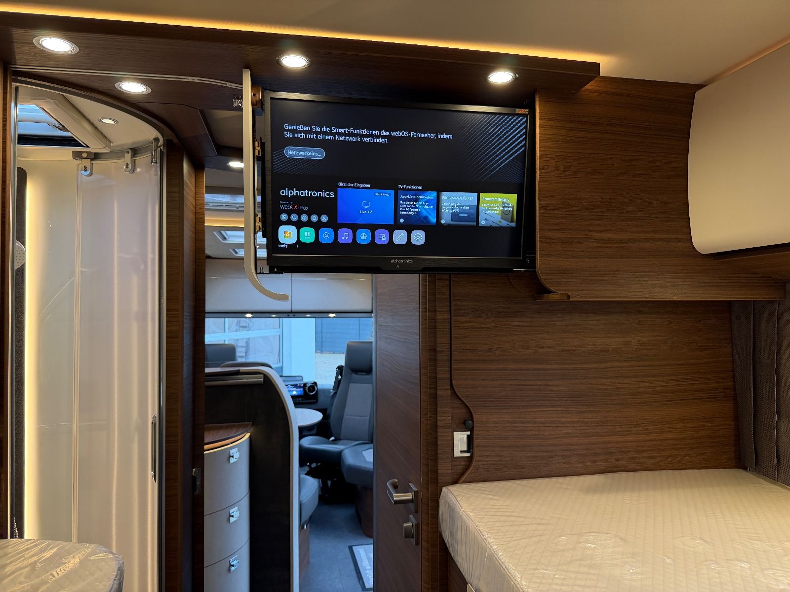 Fahrzeugabbildung Carthago chic c-line 4.9 LE MJ26 Cortina