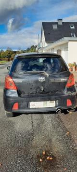 Toyota Yaris TS 1,8-l-Dual-VVT-i TS - Toyota Yaris: Ts