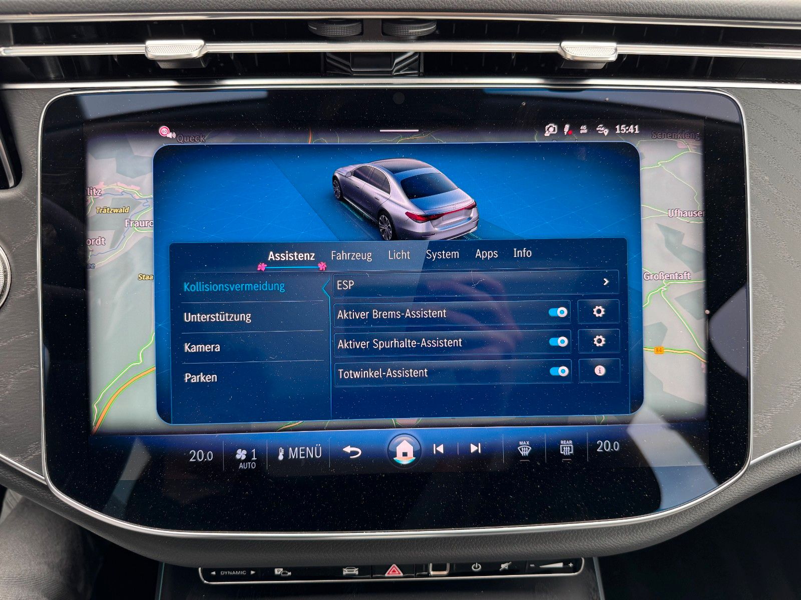 Fahrzeugabbildung Mercedes-Benz E 220 d Avantgarde R-Kamera+Pano+Distr+TotW+ - mit KI generiert/bearbeitet