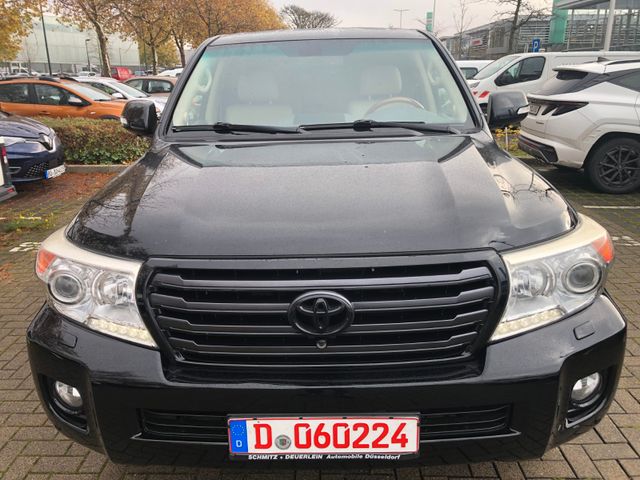 Toyota Land Cruiser 200 Executive V-8 Automat 7 Sitzer