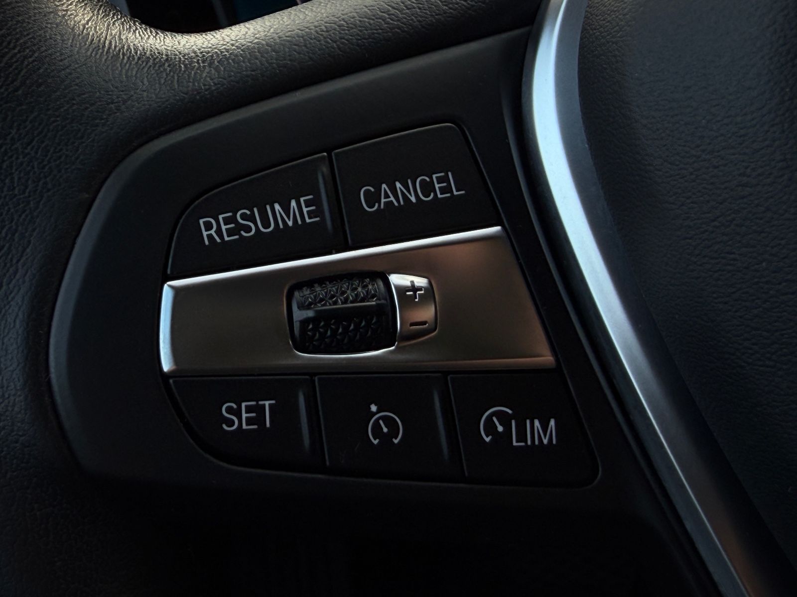 Fahrzeugabbildung BMW 320i Limo Sport Line 3Z-Klima Temp. LCProf. AHK