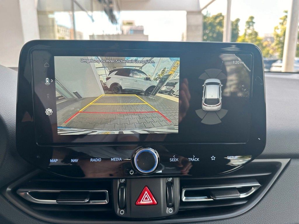Fahrzeugabbildung Hyundai i30 Advantage 1.0l 100PS Navi/SHZ/Kamera