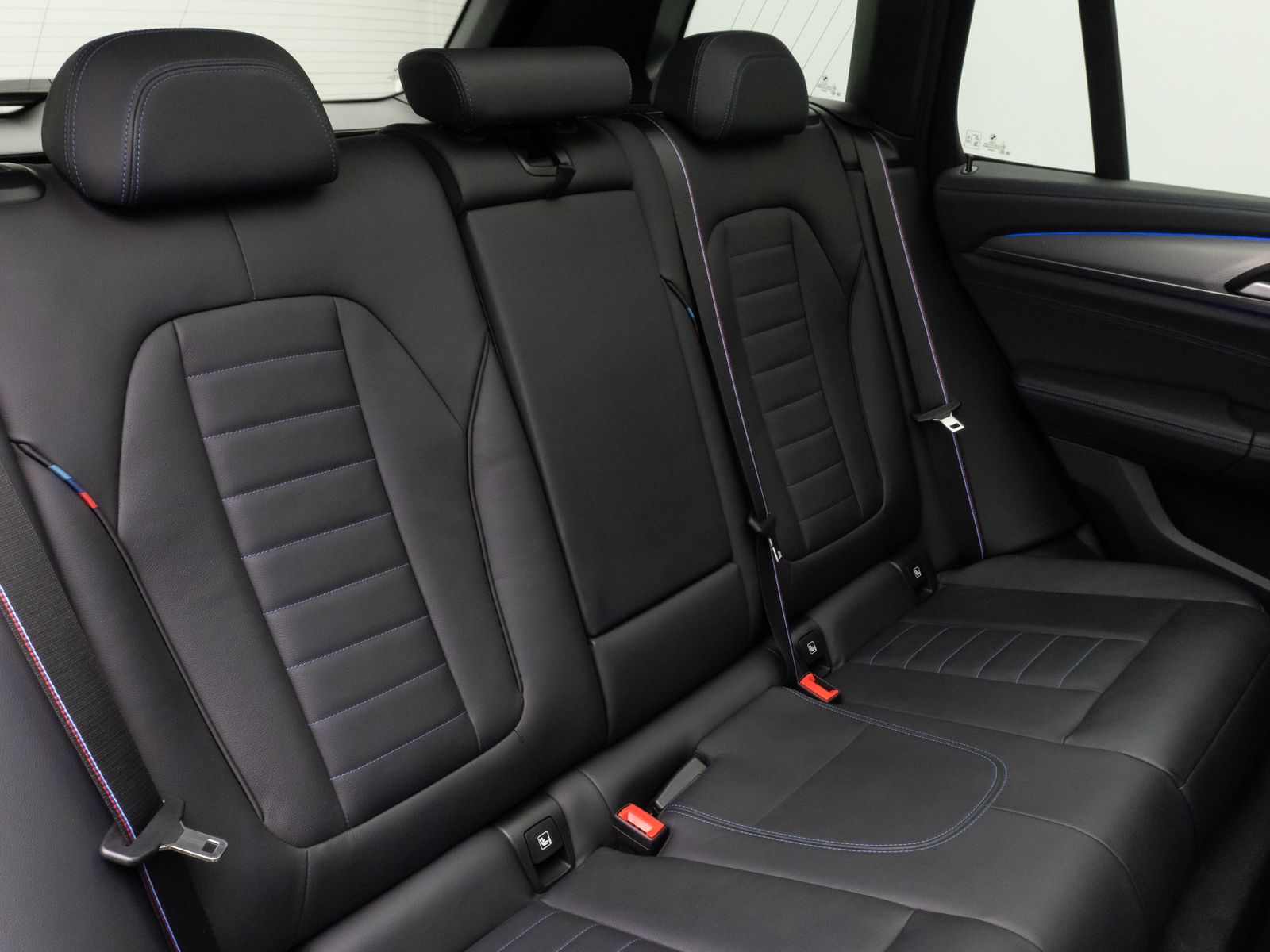 Fahrzeugabbildung BMW X3 xD30d M Sport Panorama Kamera HUD HiFi 19Zoll