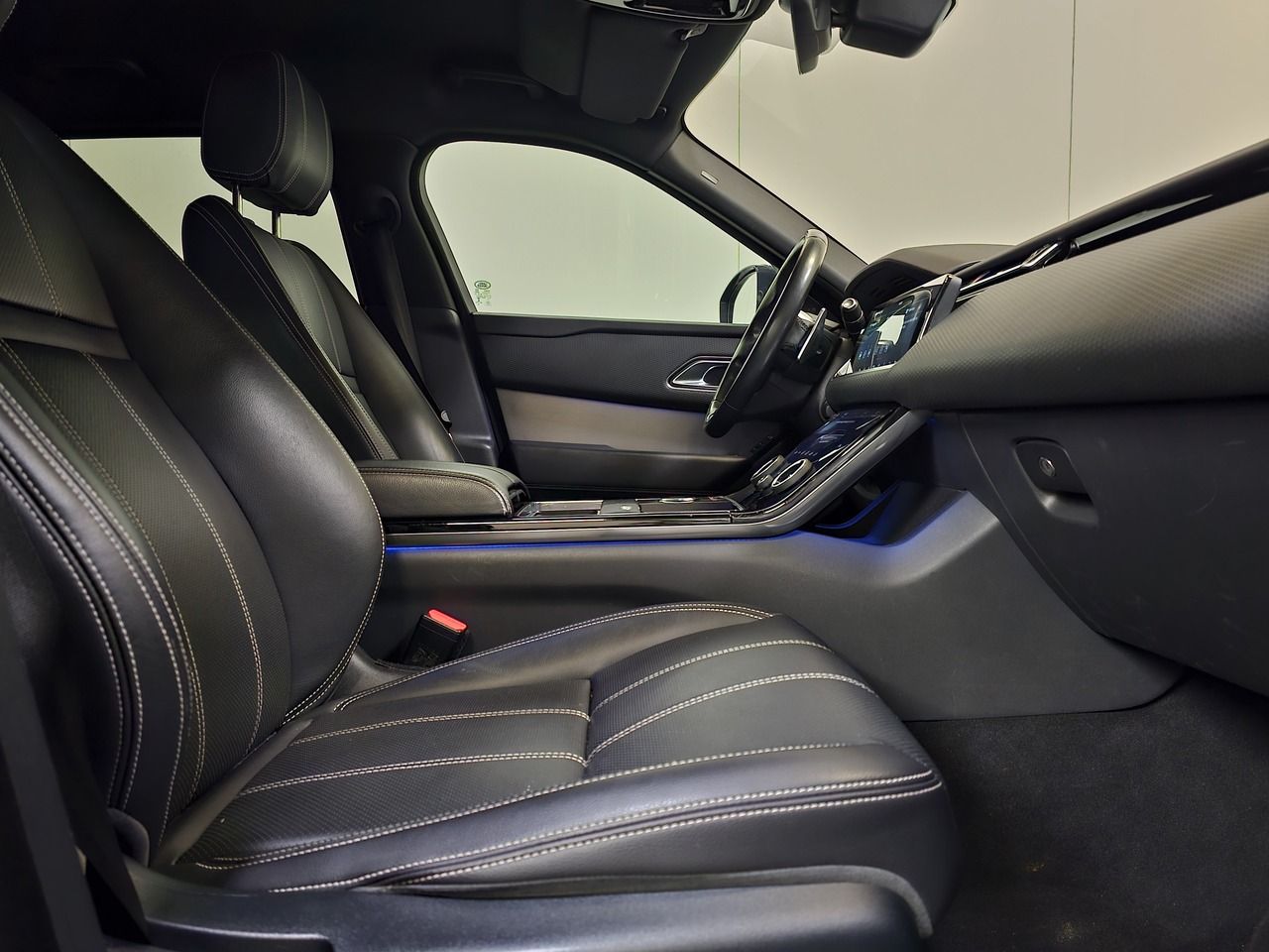 Land Rover Range Rover Velar 2.0 Benzine Autom. - R Dynamic imagem 2