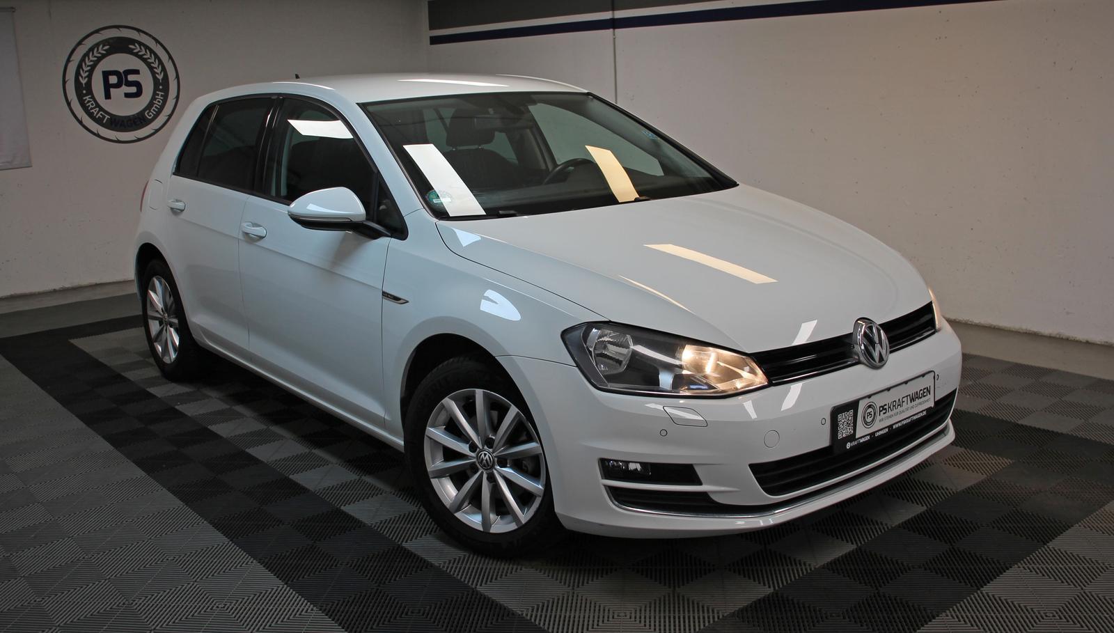 Volkswagen Golf VII 1.2 TSI Lim. TEMP SHZ BT S.HEFT NAVI 2H
