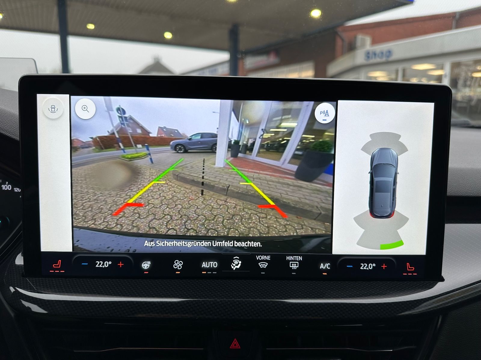 Fahrzeugabbildung Ford Focus Turnier 1.5 EB ST-Line AHK/Matrix/Sound