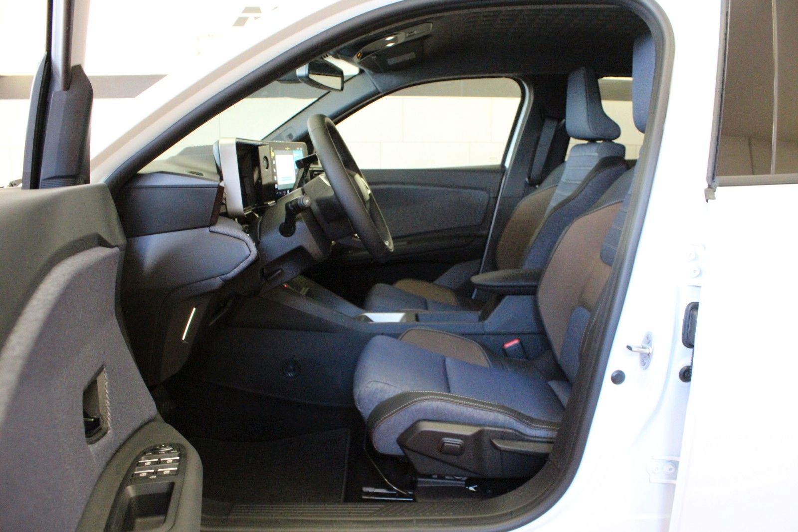 Fahrzeugabbildung Renault R 5 150 Comfort Range Techno  *Vollausstattung*