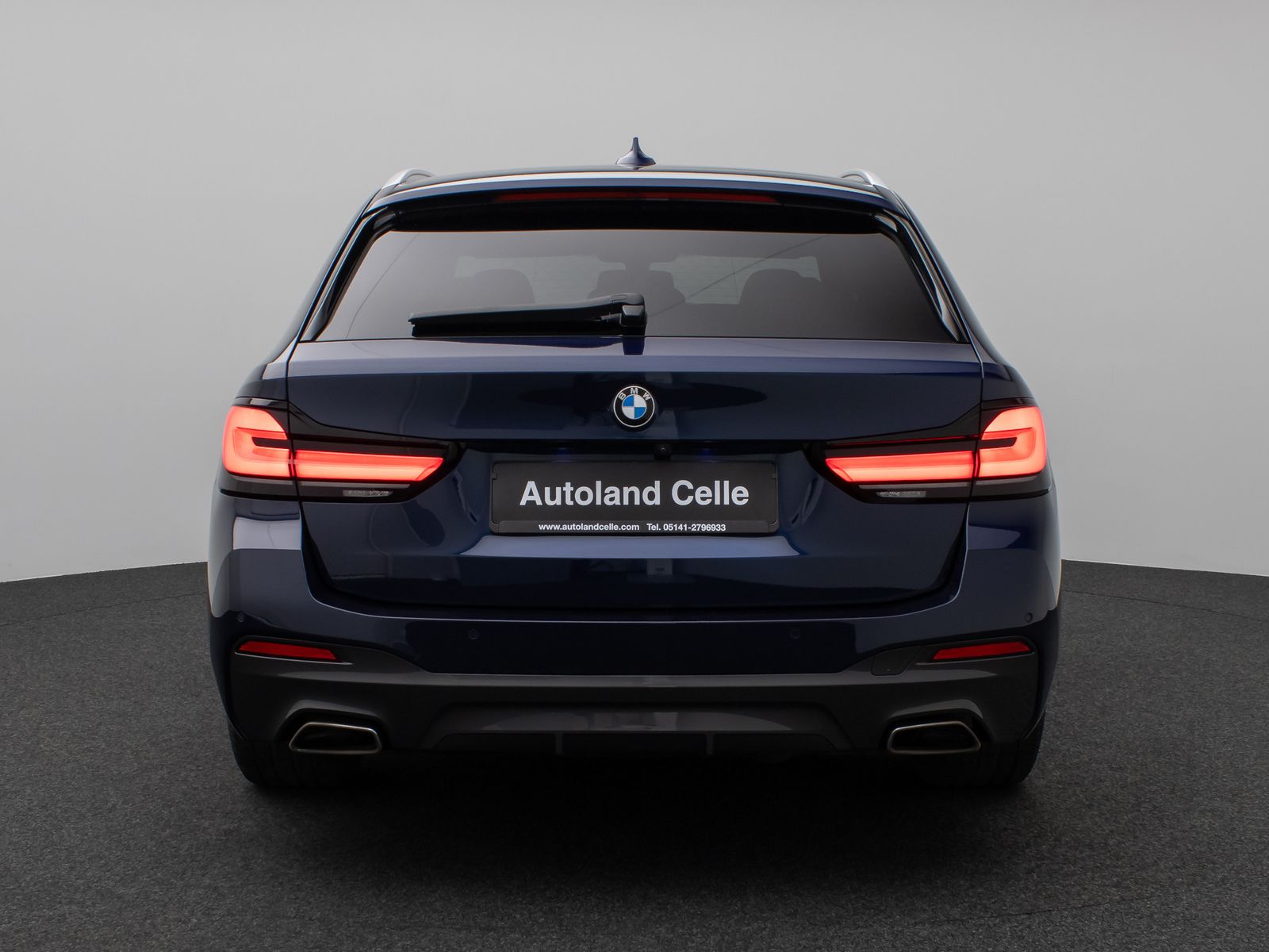 Fahrzeugabbildung BMW 530d M Sport Panorama 360°Laser HUD HiFi SoftCL