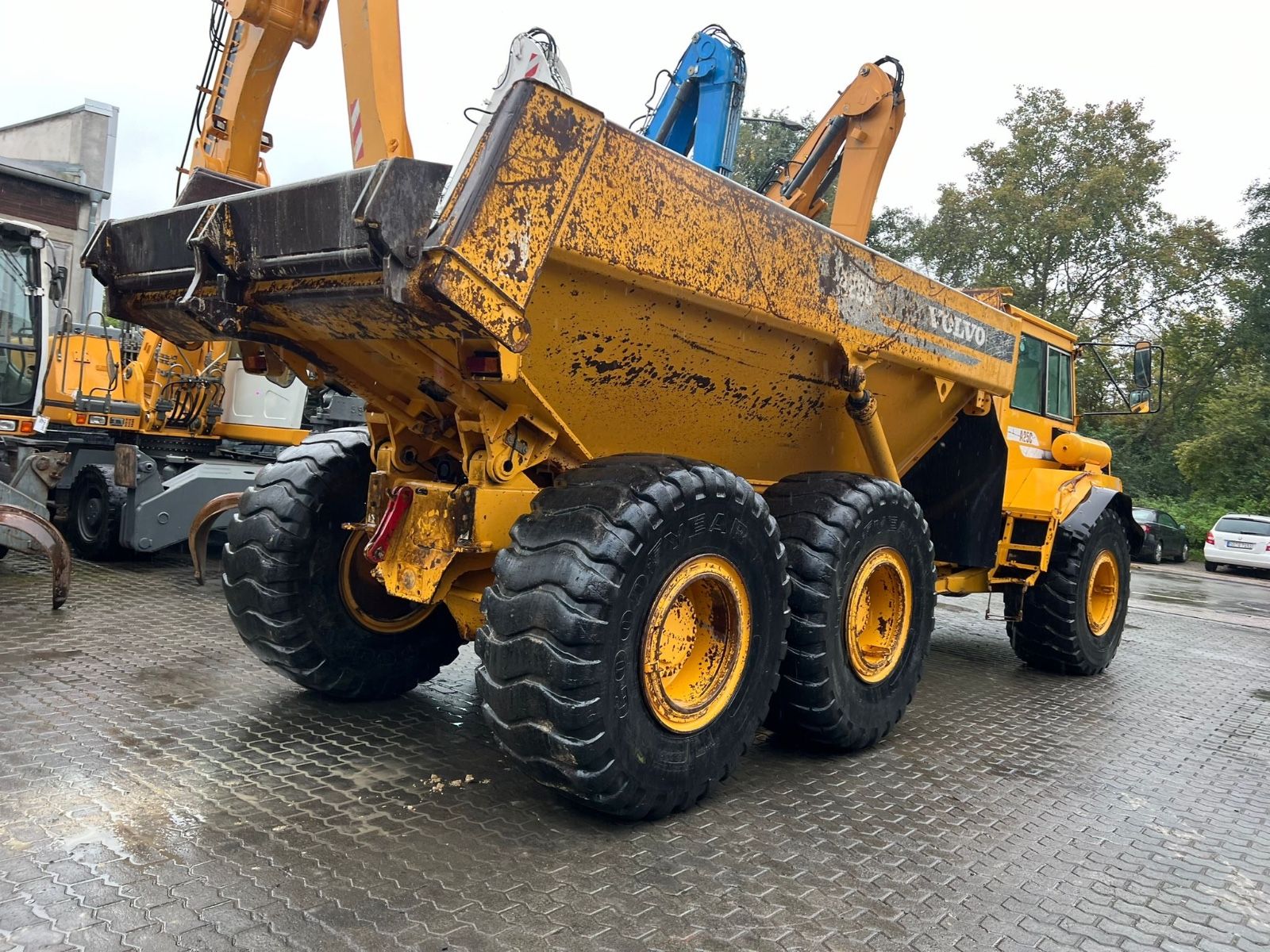 Fahrzeugabbildung Volvo A 25 C / Dumper /6x6 /