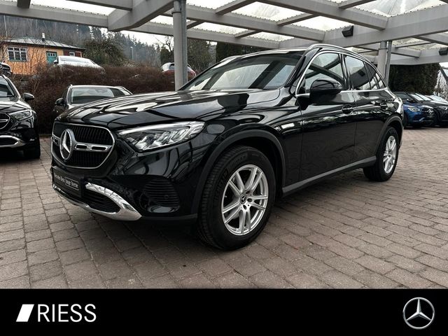 Mercedes-Benz GLC 200 4M Avantgarde Navi LED MBUX AHK Kamera