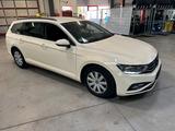 Volkswagen Passat Variant 2.0 TDI  DSG  Fast wie Neu !!! - mit Diesel-Antrieb: Taxi, Kombi